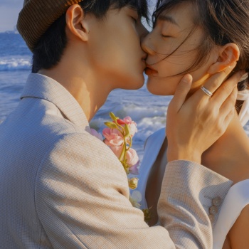 海边拍摄婚纱照要带什么？