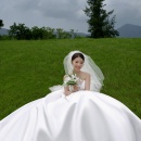 草坪婚纱2_婚纱
